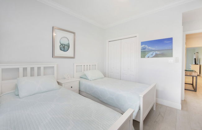 The Grandview Condos on Seven Mile Beach - Foto 15