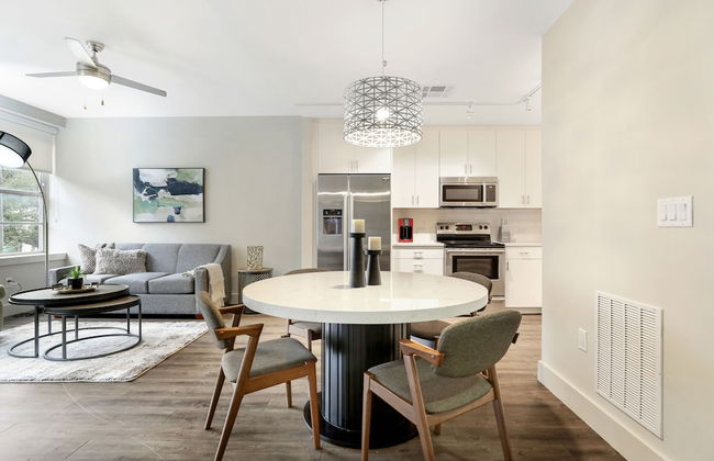 Modern Condos in California Building by Hosteeva - Foto 61