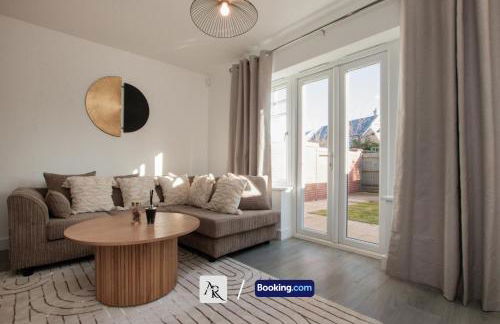 2 Bedroom House By AR Properties Short Lets & Serviced Accommodation Colchester with Garden - Foto 21