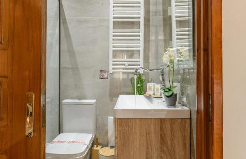 Angela a la Corfu - Foto 30