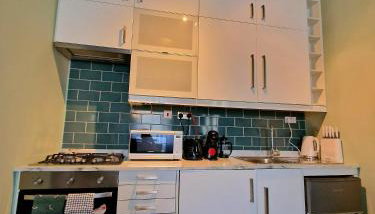 Gorgeous Hyde Park Home with Lift-Elevator Access & Nice View - Foto 3, stove, pet friendly, toaster, minibar