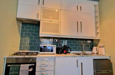 Gorgeous Hyde Park Home with Lift-Elevator Access & Nice View - Foto 3