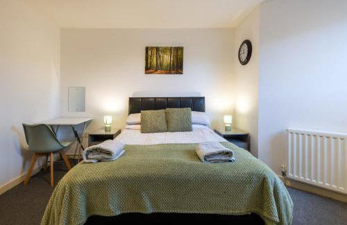 Waterfront Walk 3 Bedroom Apartment with Parking Pets and Workspace - Foto 19