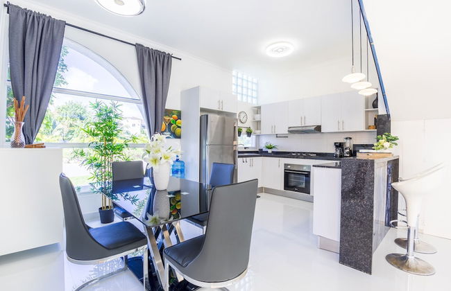 New Stylish 3BR Villa With Private Pool Terrace - Foto 21