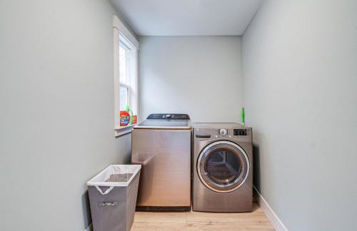 Astoria Home Base with River Views, 3 Mi to Dtwn! - Foto 27