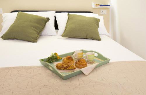 Plaza Suites - Photo 16