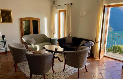 Historic villa with magnificent lake views - Foto 4