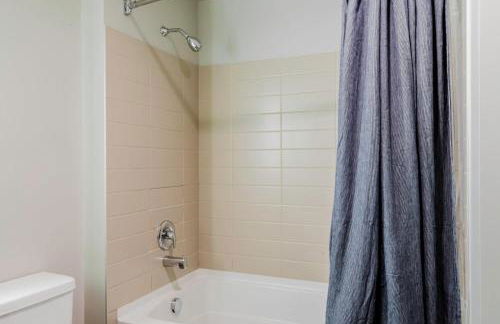 Blueground Downtown gym roof nr nightlife SEA-738 - Foto 11