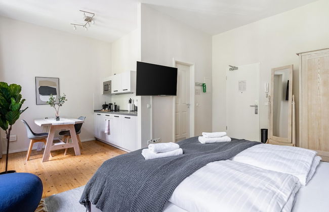 Schoenhouse Berlin City Street - Photo 23