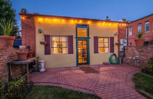 Elegant Loft-style Retreat in Old Firehouse Alley - Foto 23