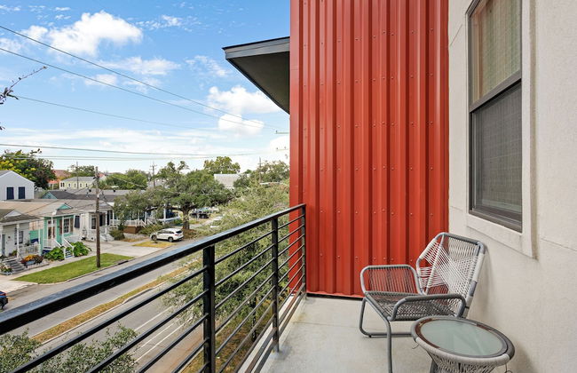 New Townhouse with 2 Balconies - Foto 33