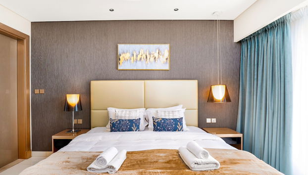 Glamorous 2BR in Damac Paramount Tower - Foto 5, Habitación