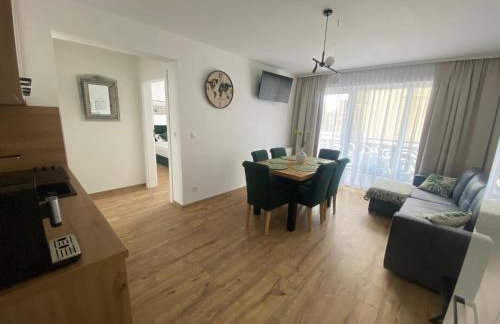 SOLEK, Apartamenty hotelowe i pokoje gościnne ze śniadaniem, przyjazne zwierzętom, wyjątkowe, z widokiem na Jezioro Jamno i w bardzo bliskiej odległości od morza - Foto 51