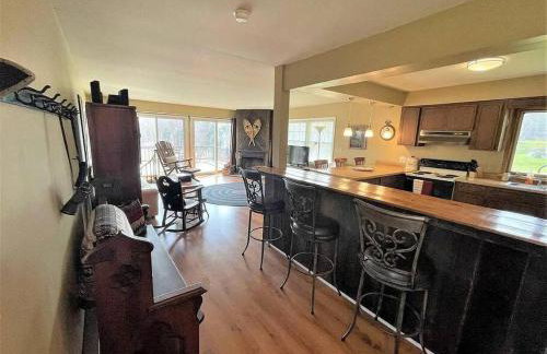 Close to skiing and hiking, walk to main street - Foto 5