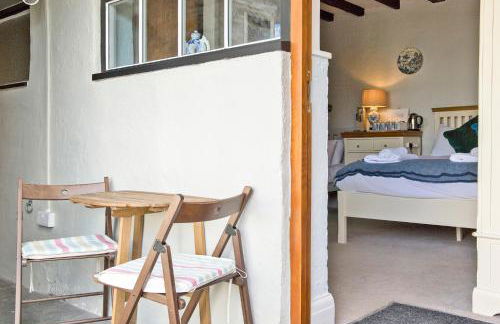 Hawthorn Farm Guest House - Photo 25