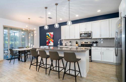 Modern 5BD, 4BA pool home in a golf resort community of Providence - Foto 11