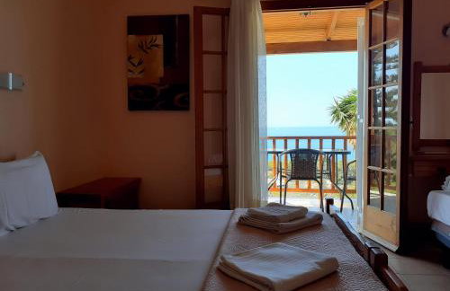 Mediterranean Studios - Photo 5