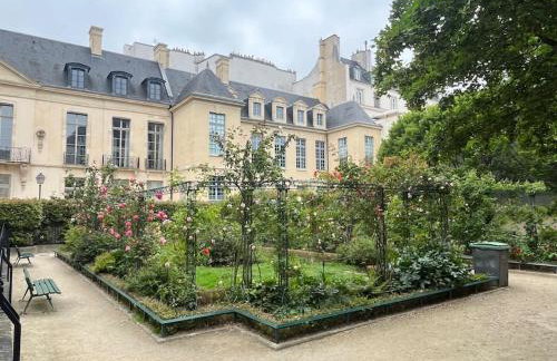 Comfort & design 2 BR near Place des Vosges - Foto 1