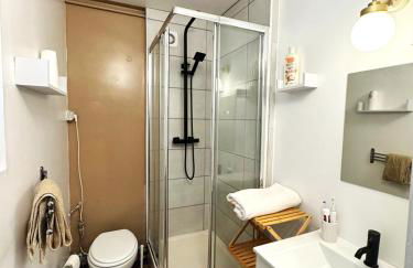 Beau Studio proche de la gare de train - Foto 12