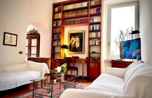 Colosseum Luxury Apartment - Photo 8