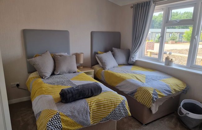 Luxury 2-bed Lodge in Routh, Hottub & Pet Friendly - Foto 3