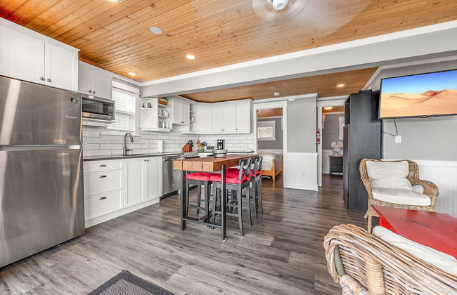 Lakeside Serenity Retreat 10 - Photo 6