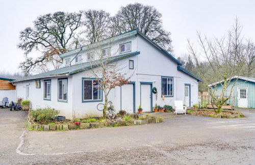 5 Mi to Hillsboro Vintage-Style Home with Fire Pit - Foto 2