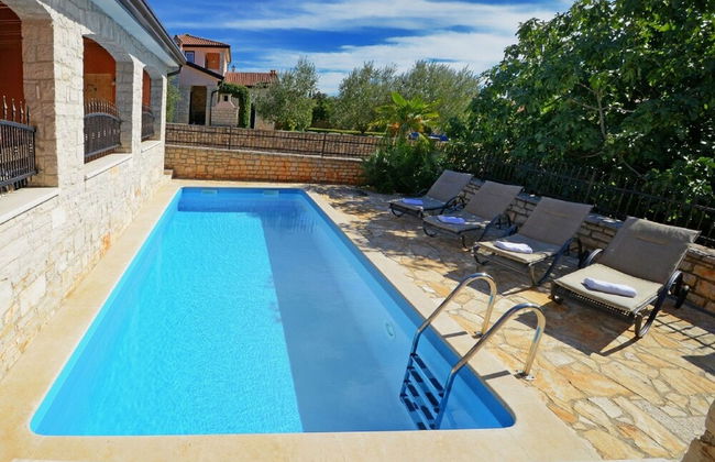 Cozy Holiday Home in Rogovici With Swimming Pool - Foto 17