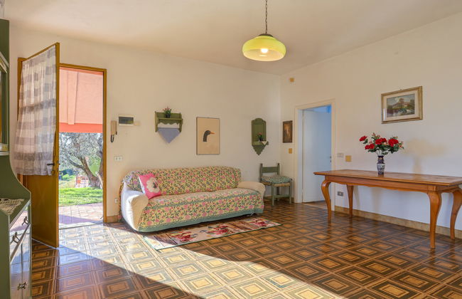 2 bedroom Apartment in Certaldo with swimming pool and garden - Photo 6