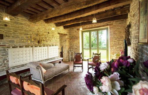 Villa w/ Wine Tours Near Beach - Photo 18