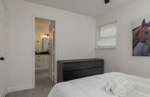 Heart of Euless - Quick Drive to World Cup Events! - Foto 14