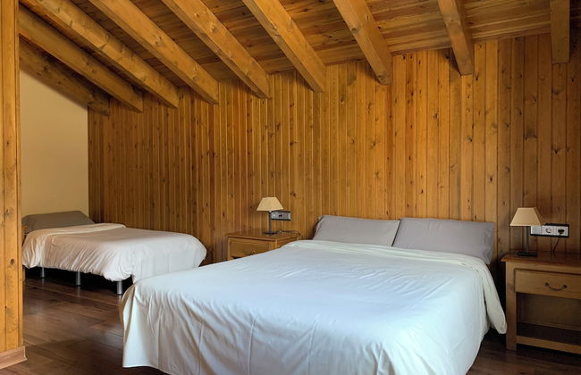 2 Bedroom Duplex Apartment in La Molina - Photo 4