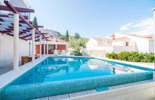 Modern Luxury Villa with Swimming Pool - Bayside View - Foto 3