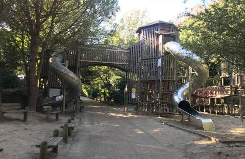 Unique seafront 2 bedroom 2 bathroom apartment - Foto 38