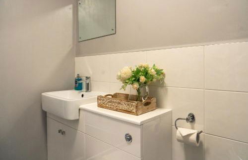 Nr WINDSOR stunning 1 bedroom self contained property in Burnham near Heathrow - Foto 4