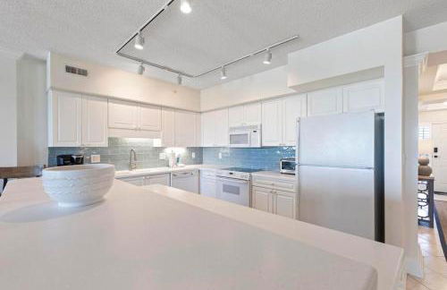 Captain's Quarters Upscale 3 Bedroom Condo - Foto 12