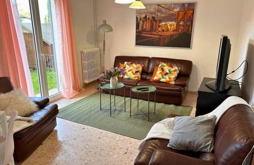 Maison Médicis - T5 Spacieuse et Calme en Ville - Emplacement Idéal - Photo 11