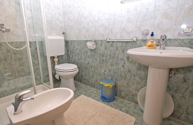 Apartment 1202 - Photo 26