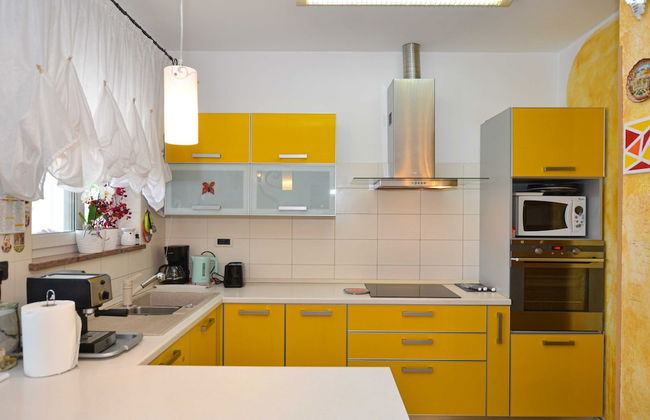 Radovani Peaceful and Serene Apartment With Terrace - Foto 8