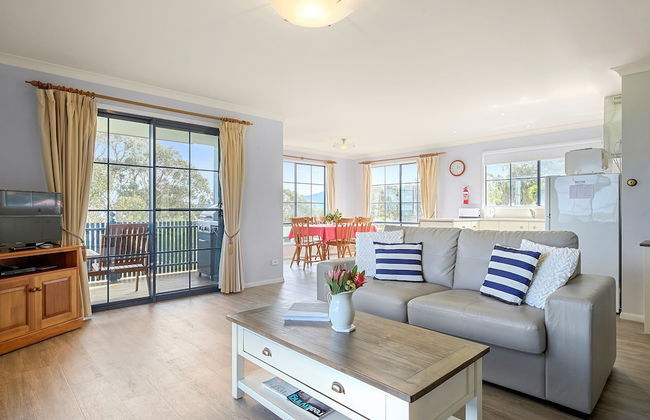 Omaroo Cottage Bruny Island - Photo 1