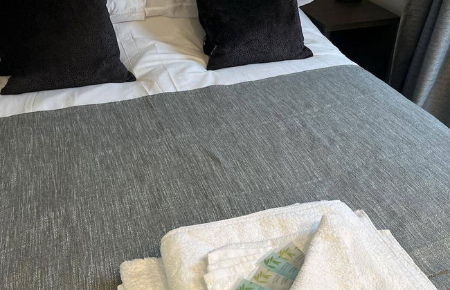 Cozy Two Bedroom Chalet in Sidmouth - Photo 4