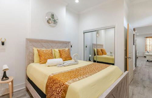 Golden Pearl with all you need within and around - Photo 10