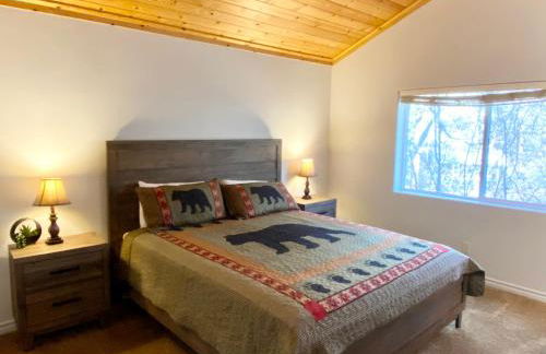 Brown Bear Lodge - Cozy mountain home situated within the quiet and ideal Sugarloaf neighborhood - Foto 13