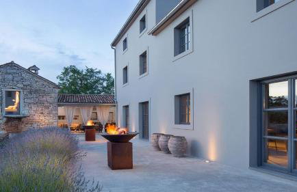 Rustic luxury villa with stunning interior in Tinjan - Foto 31