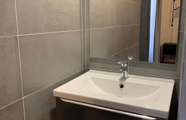 Élégant F2 luxueux proche Suisse - Foto 8