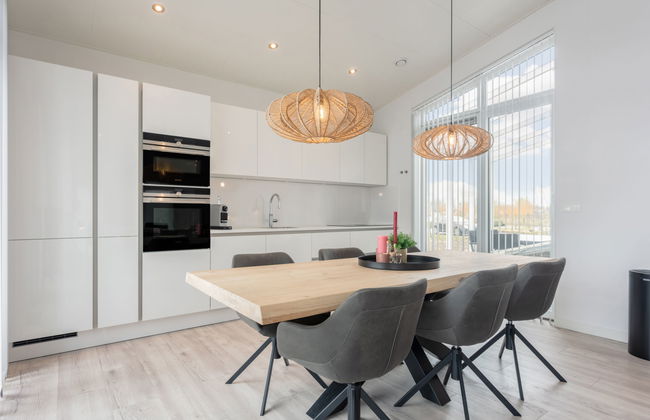 3 bedroom House in Wemeldinge with garden and terrace - Photo 9