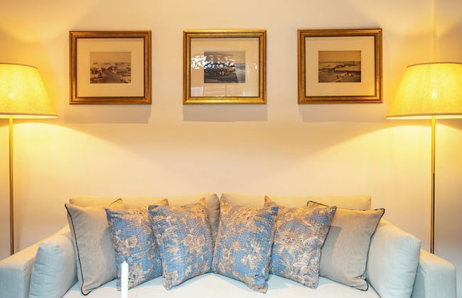 Writer's Lodge By Ishq - Photo 27