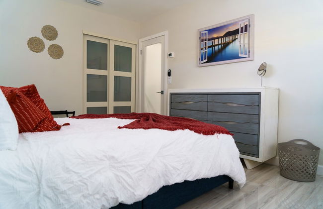 Modern Oasis - Photo 25