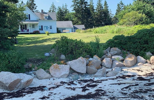 Geary House at Fifield Point - Photo 24