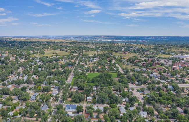 1893 Classic 4 Blocks From Great Dining & Shops - Photo 36
